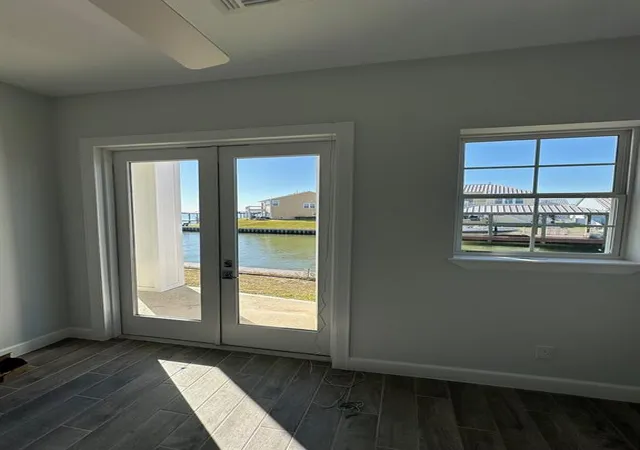 Photo 4 of Single family home for sale at 5006 Brigantine Cay Ct, Texas City, TX 77590 | MLS# 54980061 | Listing updated on 2026-07-27