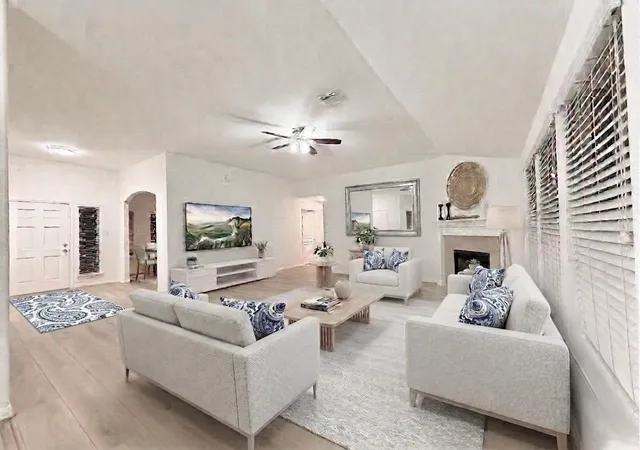 Photo 4 of Single family home for sale at 18917 Harbor Side Blvd, Montgomery, TX 77356 | MLS# 40152196 | Listing updated on 2026-08-28