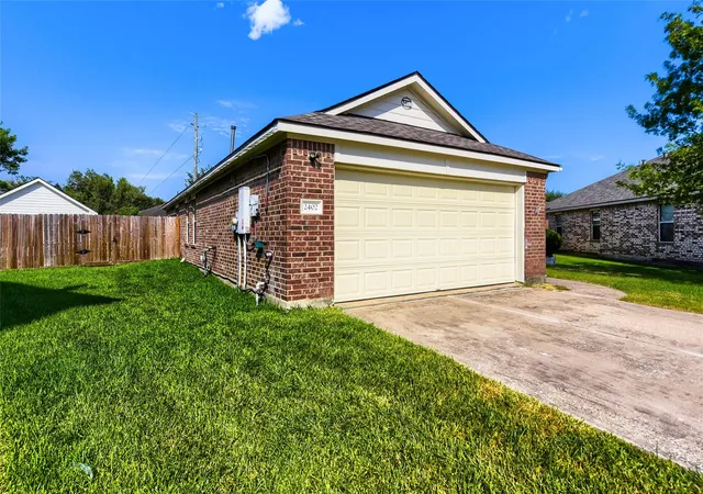 Photo 2 of Single family home for sale at 2402 Comal Dr, Deer Park, TX 77536 | MLS# 13297972 | Listing updated on 2026-09-25
