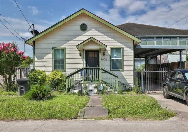 1st image of 2604 Tuam St, Houston, TX 77004 | MLS# 70946105