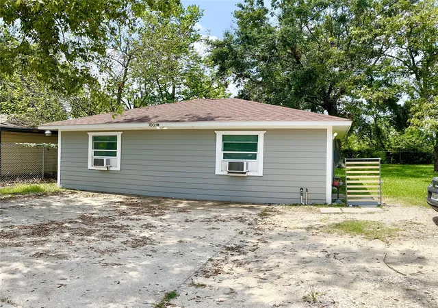 Photo 3 of Multi family home for sale at 7003 Hoffman St, Houston, TX 77028 | MLS# 96773761 | Listing updated on 2026-08-23