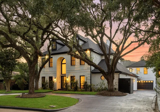 2nd image of 3130 Kettering Dr, Houston, TX 77027 | MLS# 28045225