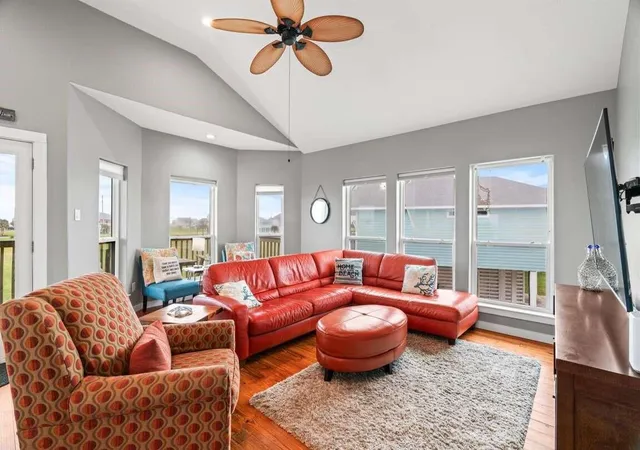 Photo 3 of Single family home for sale at 18607 Warrior Rd, Galveston, TX 77554 | MLS# 59581656 | Listing updated on 2026-09-14