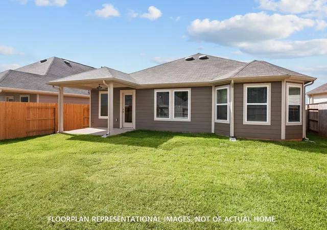 Photo 4 of Sale Pending at 160 Wasatch Peaks Way, Willis, TX 77378 | MLS# 77326788 | Listing updated on 2026-08-31