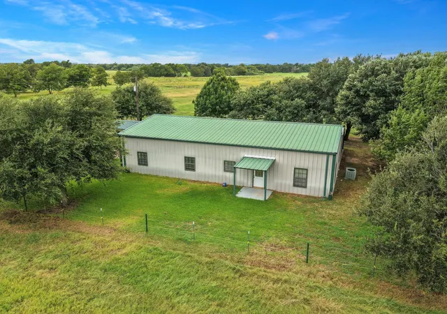 2nd image of 955 County Road 228, Cameron, TX 76520 | MLS# 37962321