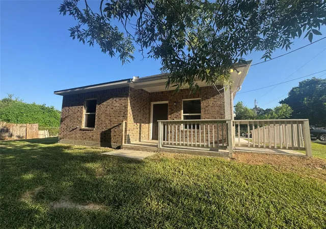 Photo 1 of Single family home for sale at 314 S Justice St, Texas City, TX 77591 | MLS# 74539186 | Listing updated on 2026-09-03