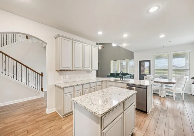 3rd image of 2406 Harborwood Ct, La Marque, TX 77568 | MLS# 38529093