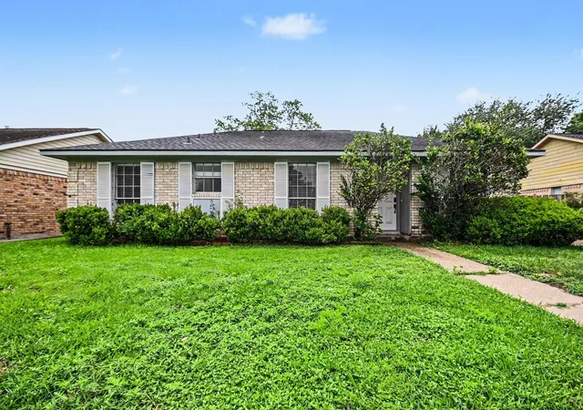 Single family home for sale at 4306 Oneida St, Pasadena, TX 77504 | MLS# 20868305