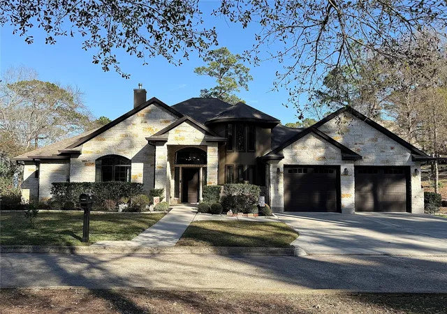 Homes for sale in Coldspring, TX | 200 Harbor Run Dr, Coldspring, TX 77331 | MLS# 7898961