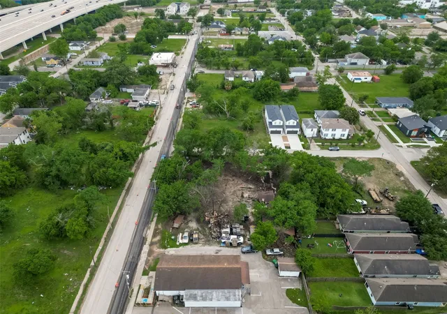 Photo 4 of Land for sale at 2111 Jensen Dr, Houston, TX 77026 | MLS# 75849785 | Listing updated on 2026-04-28
