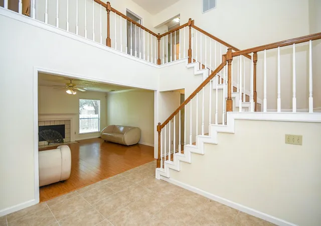 5th image of 13122 Newberry St, Sugar Land, TX 77478 | MLS# 29632080