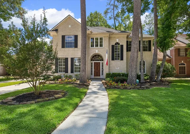 Homes for sale in Kingwood, TX | 2803 Maple Bend Dr, Kingwood, TX 77345 | MLS# 85170024