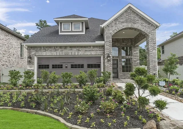 Photo 1 of Sale Pending at 15719 Azure Petal Ln, Conroe, TX 77302 | MLS# 52711162 | Listing updated on 2026-09-18