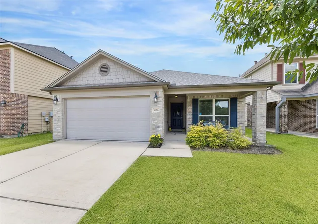 1st image of 9966 Chimney Swift Ln, Conroe, TX 77385 | MLS# 71080941