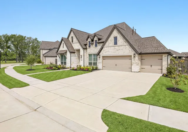 2nd image of 12122 Grassy Bend Dr, Mont Belvieu, TX 77523 | MLS# 21507699