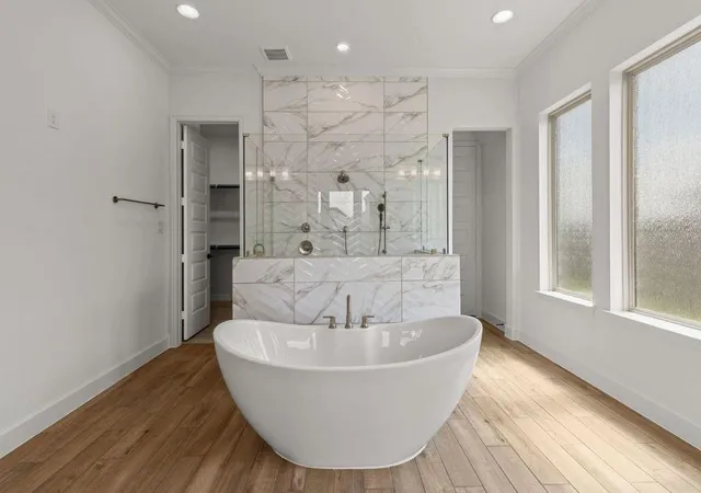 Photo 3 of Single family home for sale at 12122 Grassy Bnd Dr, Mont Belvieu, TX 77523 | MLS# 21507699 | Listing updated on 2026-09-19