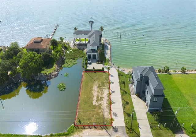 Photo 1 of Land for sale at 802 Todville Rd, Seabrook, TX 77586 | MLS# 52057066 | Listing updated on 2026-09-04