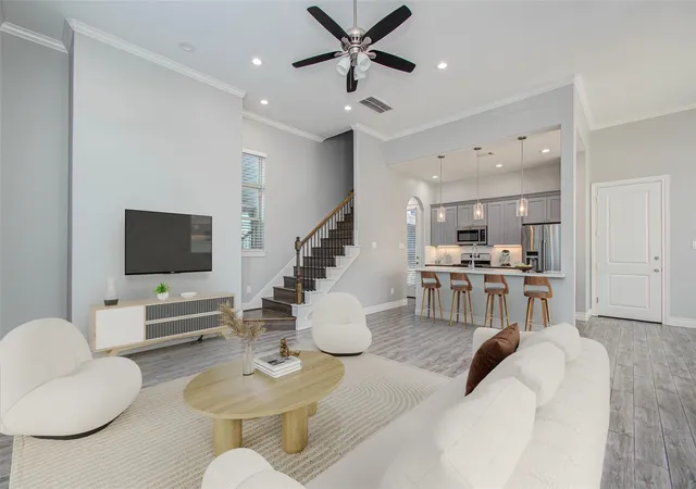 3rd image of 8903 Spring Knoll Forest Dr, Houston, TX 77080 | MLS# 96733929