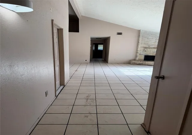 Photo 2 of Single family home for sale at 6905 Greenyard Dr, Houston, TX 77086 | MLS# 61411819 | Listing updated on 2026-08-22