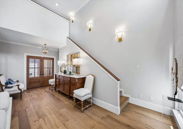 5th image of 2555 Bering Dr #11, Houston, TX 77057 | MLS# 11555745