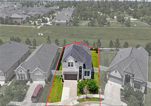 Photo 32 of Single family home for sale at 10255 Byp Oaks Dr, Conroe, TX 77385 | MLS# 4936055 | Listing updated on 2026-08-29
