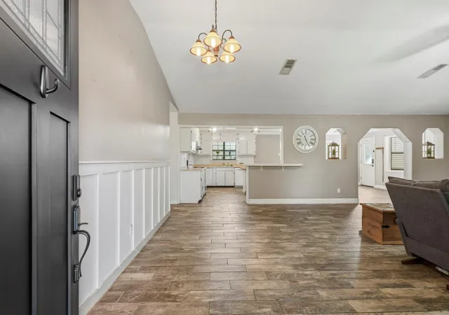 Photo 3 of Single family home for sale at 16101 Bluebird St, Santa Fe, TX 77517 | MLS# 85158068 | Listing updated on 2026-09-18