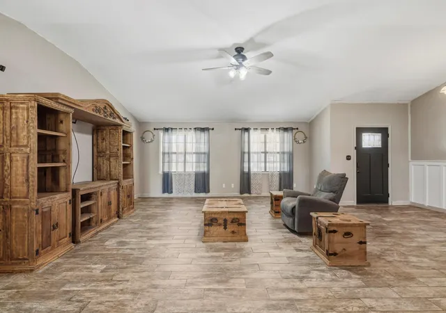 Photo 4 of Single family home for sale at 16101 Bluebird St, Santa Fe, TX 77517 | MLS# 85158068 | Listing updated on 2026-10-06