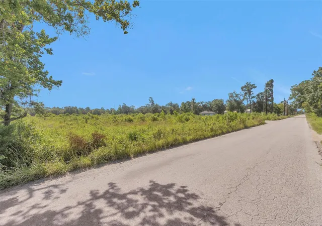 Photo 2 of Land for sale at 11554 Suburban Dr, Houston, TX 77050 | MLS# 35686236 | Listing updated on 2026-07-26