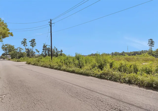 Photo 3 of Land for sale at 11554 Suburban Dr, Houston, TX 77050 | MLS# 35686236 | Listing updated on 2026-07-26