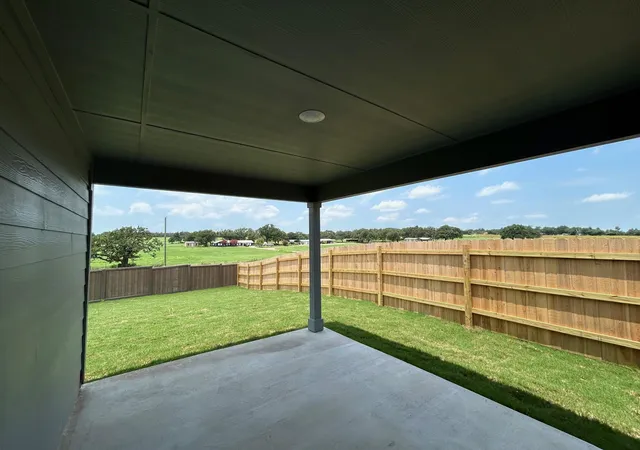 Homes for sale in Rockdale, TX | 301 Doss Dr, Rockdale, TX 76567 | MLS# 30379879