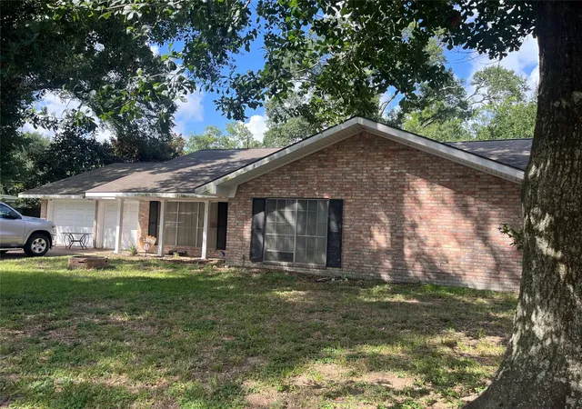 Homes for sale in Sealy, TX | 1429 Circle Dr, Sealy, TX 77474 | MLS# 7903683