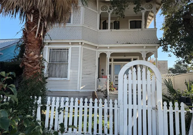 Photo 2 of Single family home for sale at 2223 Ave K, Galveston, TX 77550 | MLS# 55167028 | Listing updated on 2026-08-21
