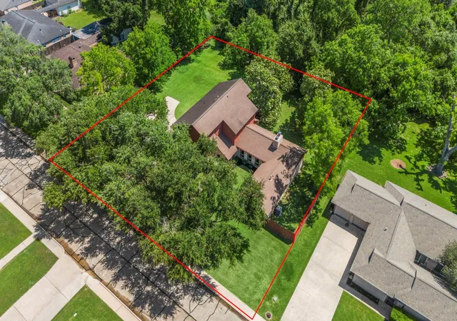 5th image of 2011 Briar Ln, Richmond, TX 77469 | MLS# 62483559