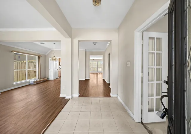 Photo 2 of Single family home for sale at 2309 Lord Nelson Dr, Seabrook, TX 77586 | MLS# 69393696 | Listing updated on 2026-09-09