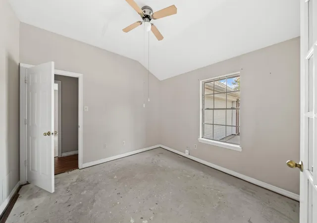 Photo 3 of Single family home for sale at 2309 Lord Nelson Dr, Seabrook, TX 77586 | MLS# 69393696 | Listing updated on 2026-09-09
