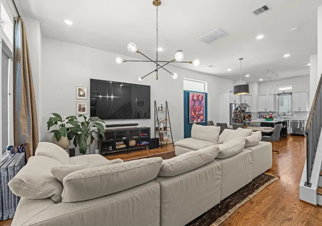 4th image of 1249 Bonner St #A, Houston, TX 77007 | MLS# 49969550