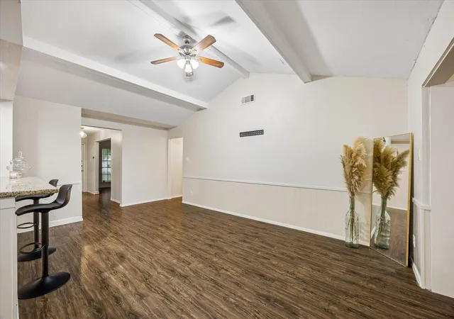 3rd image of 118 E Highland Ter, League City, TX 77573 | MLS# 8054810