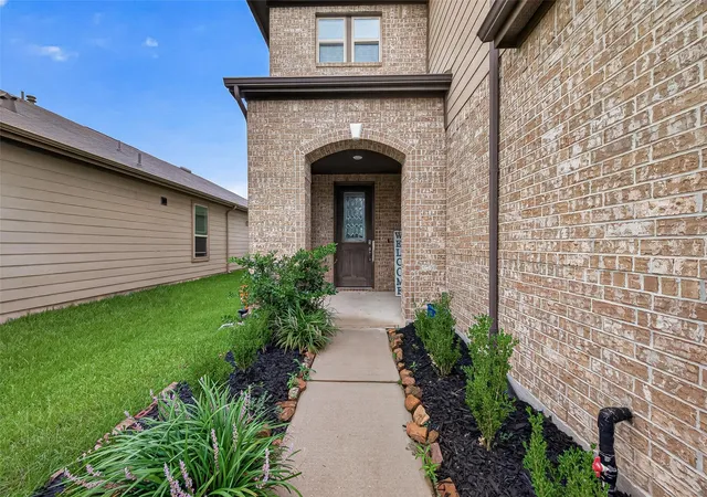 Photo 3 of Single family home for sale at 14722 Cypress Crk Landing Dr, Houston, TX 77068 | MLS# 62542601 | Listing updated on 2026-07-23