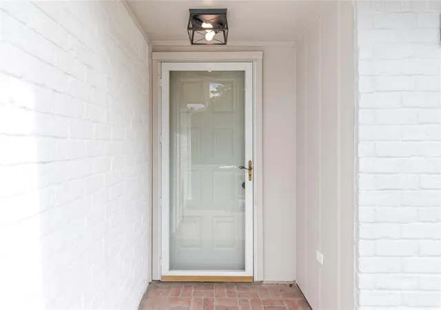 image of 7926 Salge Dr, Houston, TX 77040 | MLS# 6307452