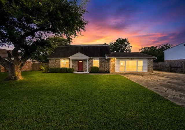 Photo 1 of Single family home for sale at 2323 37th Avenue N, Texas City, TX 77590 | MLS# 94239309 | Listing updated on 2026-08-24