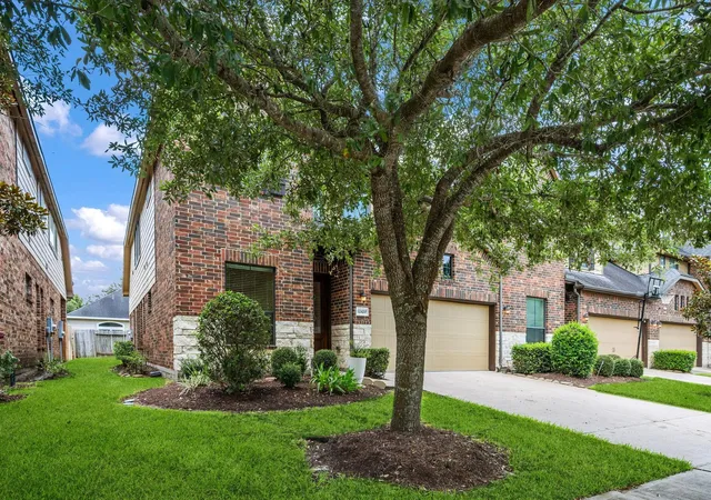 Photo 3 of Sale Pending at 12420 Tyler Springs Ln, Humble, TX 77346 | MLS# 69905393 | Listing updated on 2026-09-13