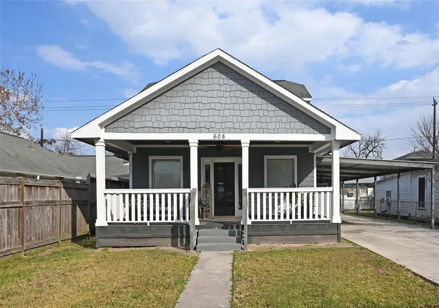Homes for sale in Houston, TX | 608 Archer St, Houston, TX 77009 | MLS# 71636902