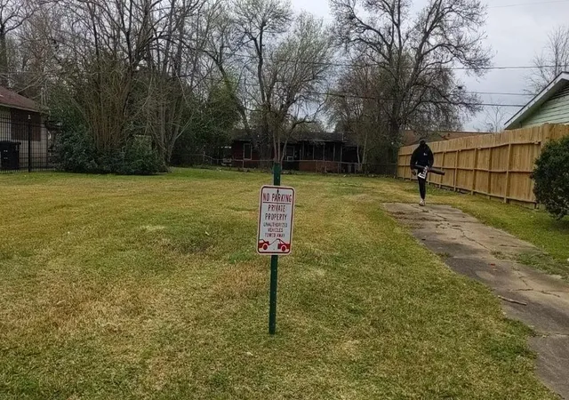 4th image of 5774 Belneath St, Houston, TX 77033 | MLS# 87849288