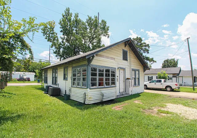 5th image of 1203 N Houston Ave, Livingston, TX 77351 | MLS# 83058688