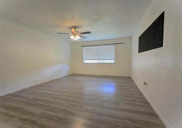 Photo 4 of Single family home for sale at 3110 Lorikeet St, Spring, TX 77373 | MLS# 14207728 | Listing updated on 2026-08-19