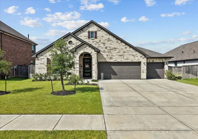 Homes for sale in Pearland, TX | 4907 Autumn Hills Trail Trail, Pearland, TX 77584 | MLS# 29315379