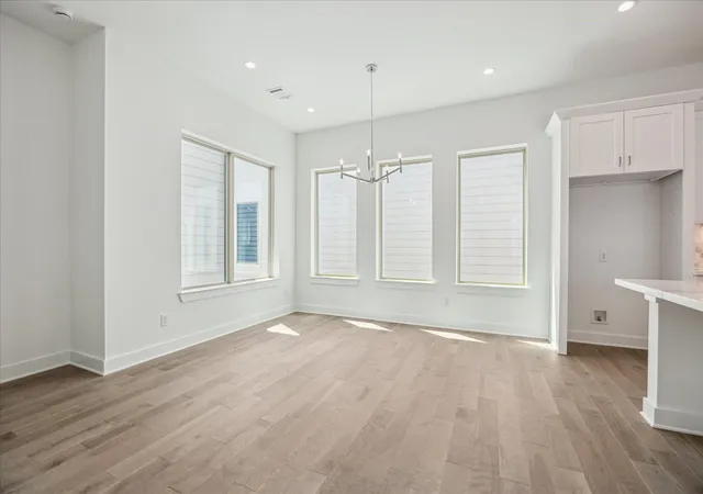 5th image of 1607 Roy St, Houston, TX 77007 | MLS# 91625132