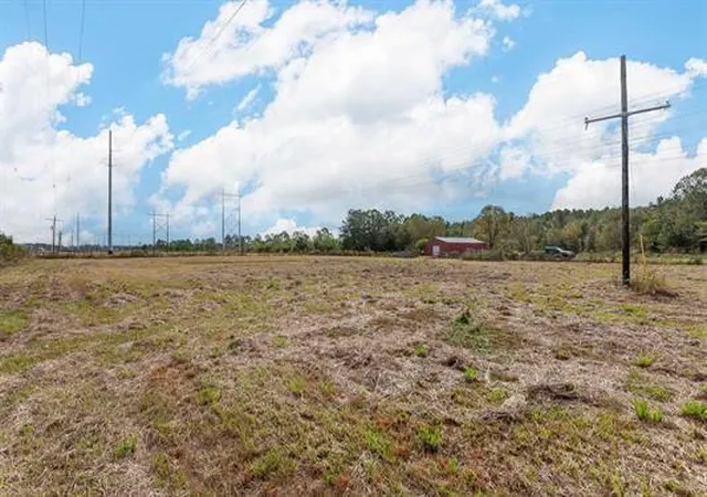 3rd image of 3532 Fm 1078, Orange, TX 77632 | MLS# 64615612