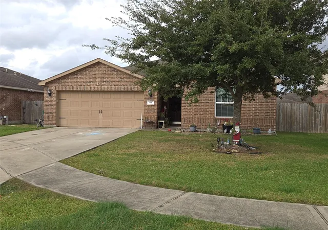Photo 2 of Single family home for sale at 416 Turquoise Trade Dr, La Marque, TX 77568 | MLS# 61087673 | Listing updated on 2026-07-31