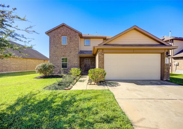 Single family home for sale at 18006 Sonora Brk Ln, Richmond, TX 77407 | MLS# 75269637